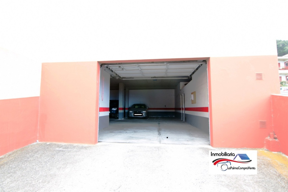 Garage sale at , Villa de Mazo photo 3