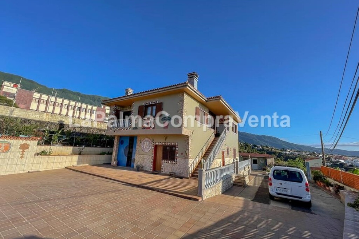 Casa-Chalet en Venta en Breña Alta Santa Cruz de Tenerife , Breña Alta
photo 2