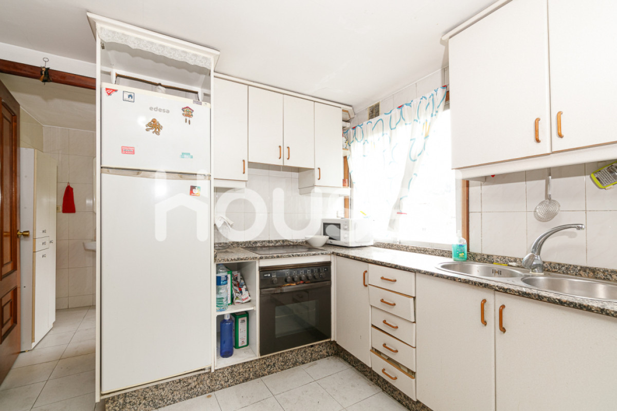 Casa en venta de 214 m² Calle Baixada ó Pontillón, 36210 Vigo (Pontevedra), Vigo
 photo 5