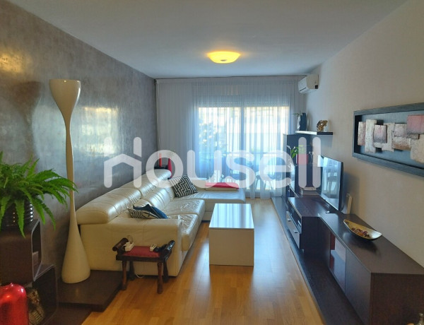 Piso en venta en , Olot photo 3