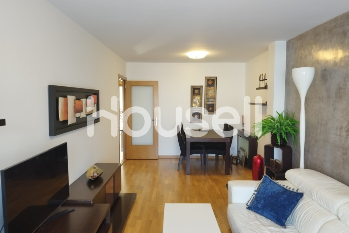 Piso en venta de 110 m² Calle Compositor Prat Forga, 17800 Olot (Girona), Olot
photo 4