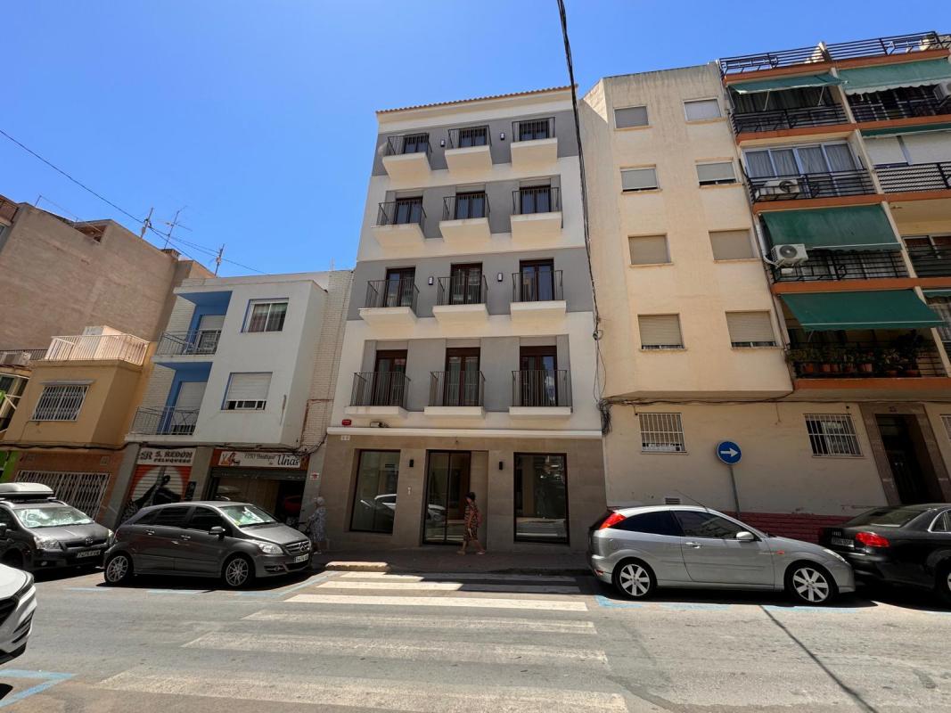 Obra nueva Hotel en venta en Benidorm centro en Benidorm (Revista) photo 2