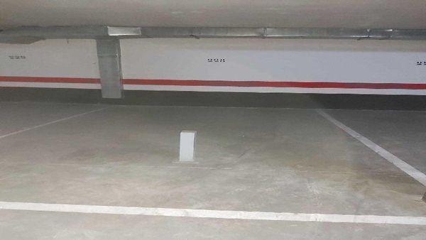 Garaje en venta en  Calle de Un Americano en París , Zaragoza photo 4