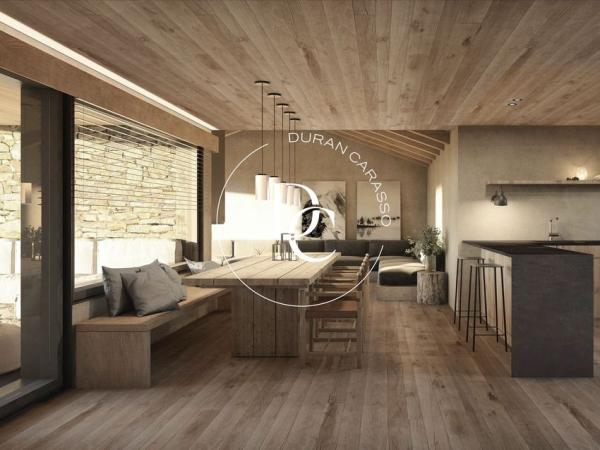 Chalet adosado en venta en , Das thumbnail 1