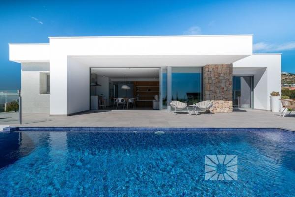 Detached villa for sale in Calle Magnolias, 169, Benitachell thumbnail 1