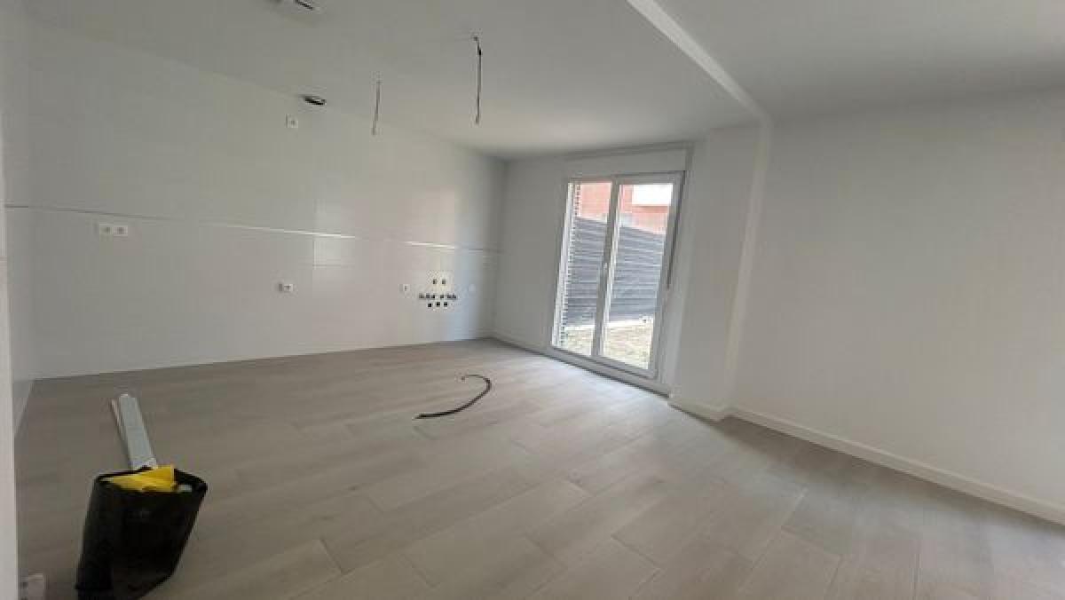 Sprzedaż szeregowego domku w , Cistérniga photo 4