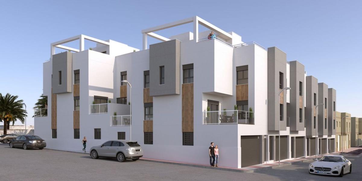 Obra nueva Puerta de Aguadulce en Roquetas de Mar (Revista) photo 2