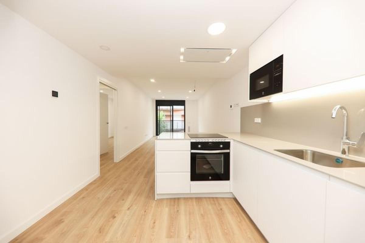 Sale of apartment in Josep Fiter, 40, Cornellà de Llobregat
 photo 4