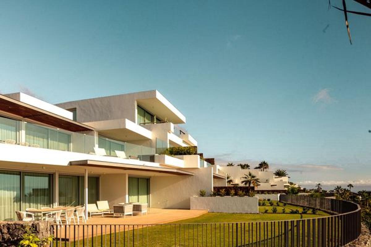 Obra nueva Los Jardines De Abama en Guia de Isora (Revista) photo 5