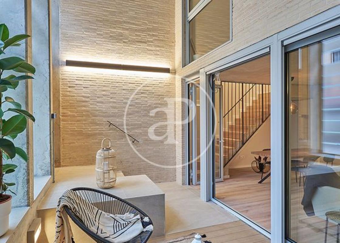 Venta de duplex en Calle Pi i Margall s/n, Hospitalet de Llobregat photo 4