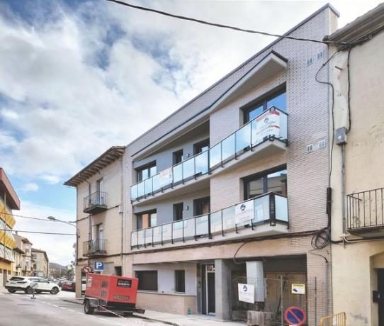 Promoción Edifici Sant Joan Abadesses obra nueva en Olot photo 3