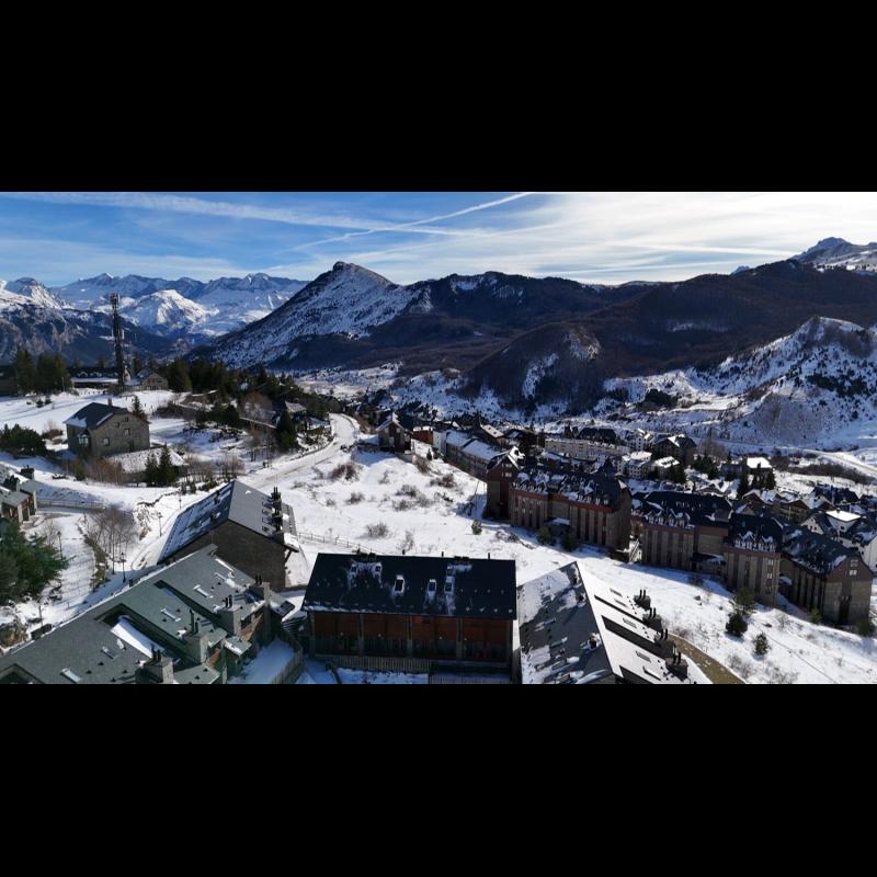 Venta de chalet adosado en , Formigal photo 4