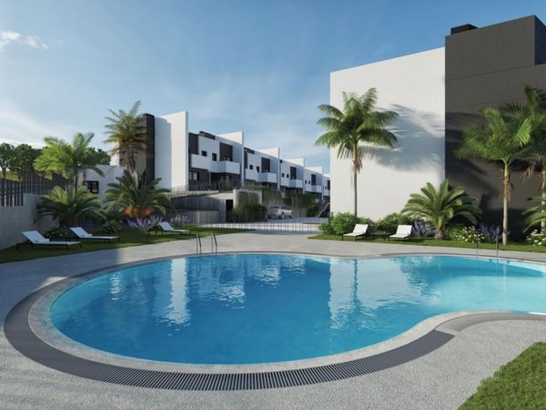 Venta de chalet adosado en Calle Margarita Salas s/n , Colmenar Viejo photo 4