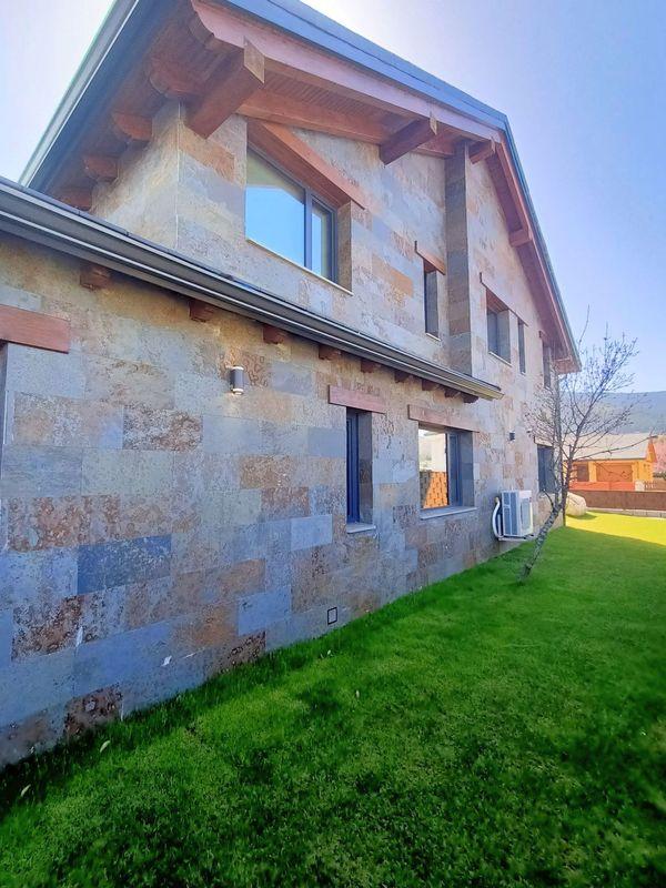 Sale of independent chalet in Calle Alcalde Don Leoncio Mateos, 31, El Espinar
photo 4