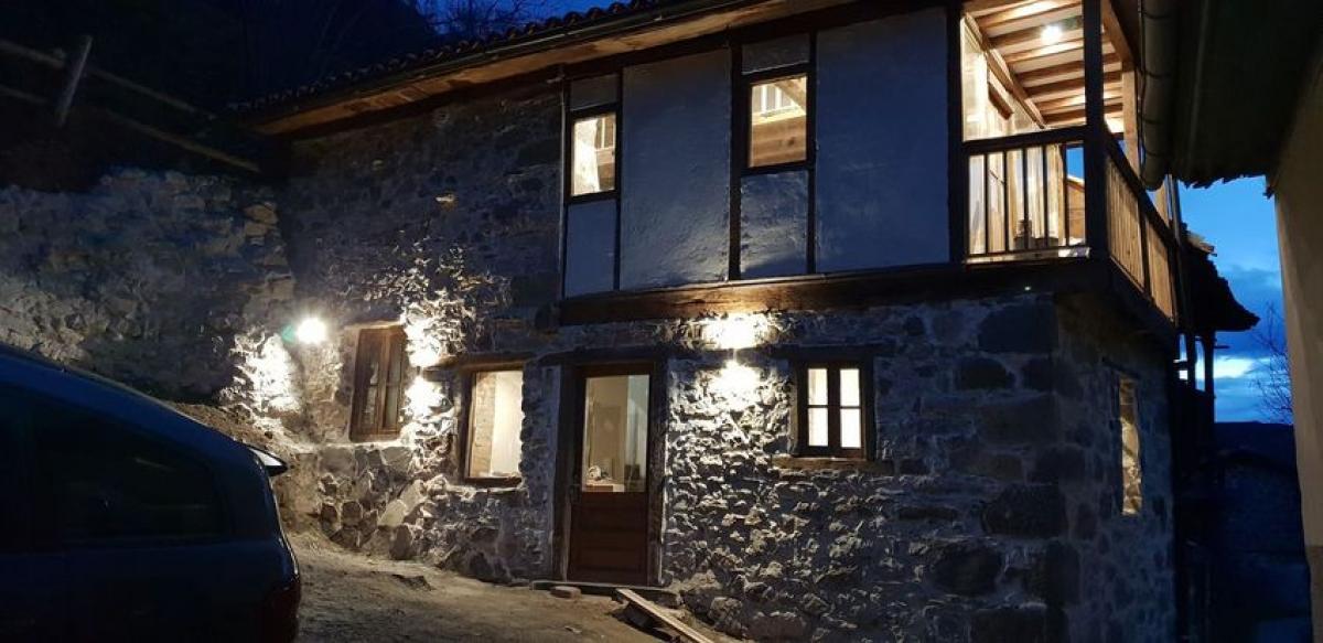 Nowa nieruchomość Casa De Piedra w Lawiana photo 3