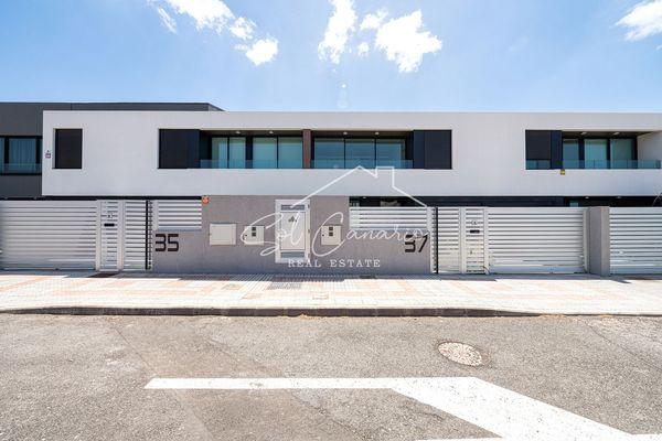 Semi-detached house for sale in  Piedras negras , Santa Lucía de Tirajana photo 1
