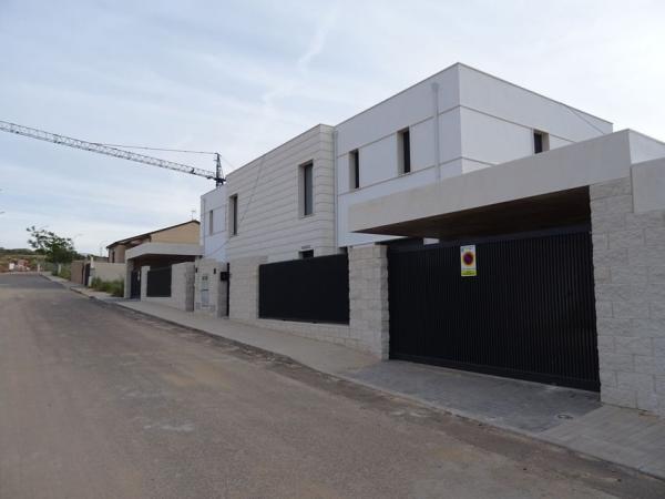 New build 4 viviendas Pareadas, Developments in Toledo  
 photo 2
