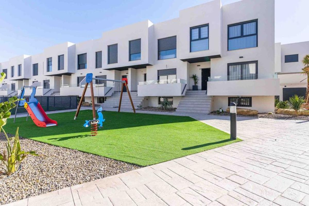 Sale of townhouse in Calle Salazón, 2 , El Ejido photo 2