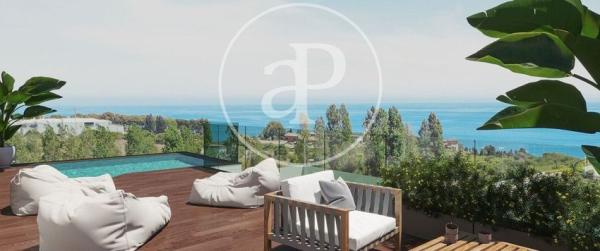 Chalet adosado en venta en , Montgat thumbnail 2