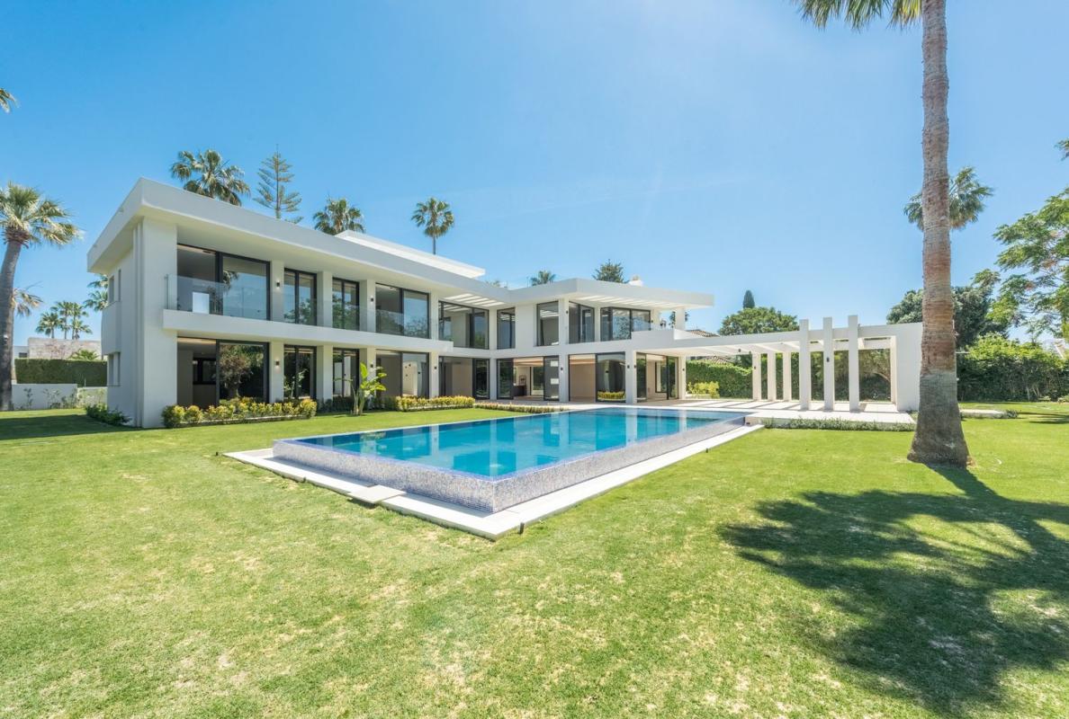 New construction Villa en Paseo del Parque in Sotogrande photo 5