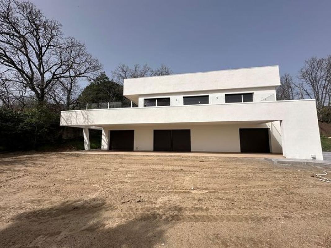 Obra nueva Miraflores Villas en Miraflores de la Sierra (Revista) photo 4