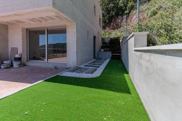 Chalet wolnostojący na sprzedaż w  Pasaje Mas Olivet, 5, Castellar del Vallès photo 4