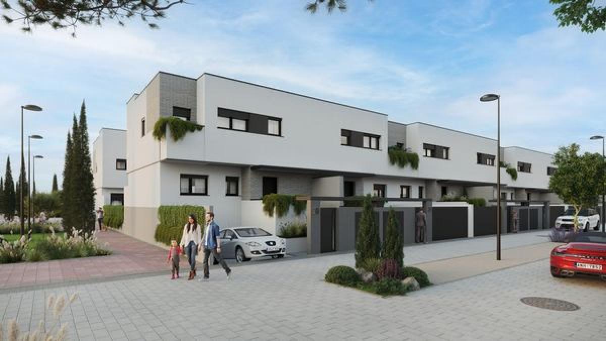 Venta de chalet adosado en  Calle Amadis de Gaula s/n , Getafe photo 4