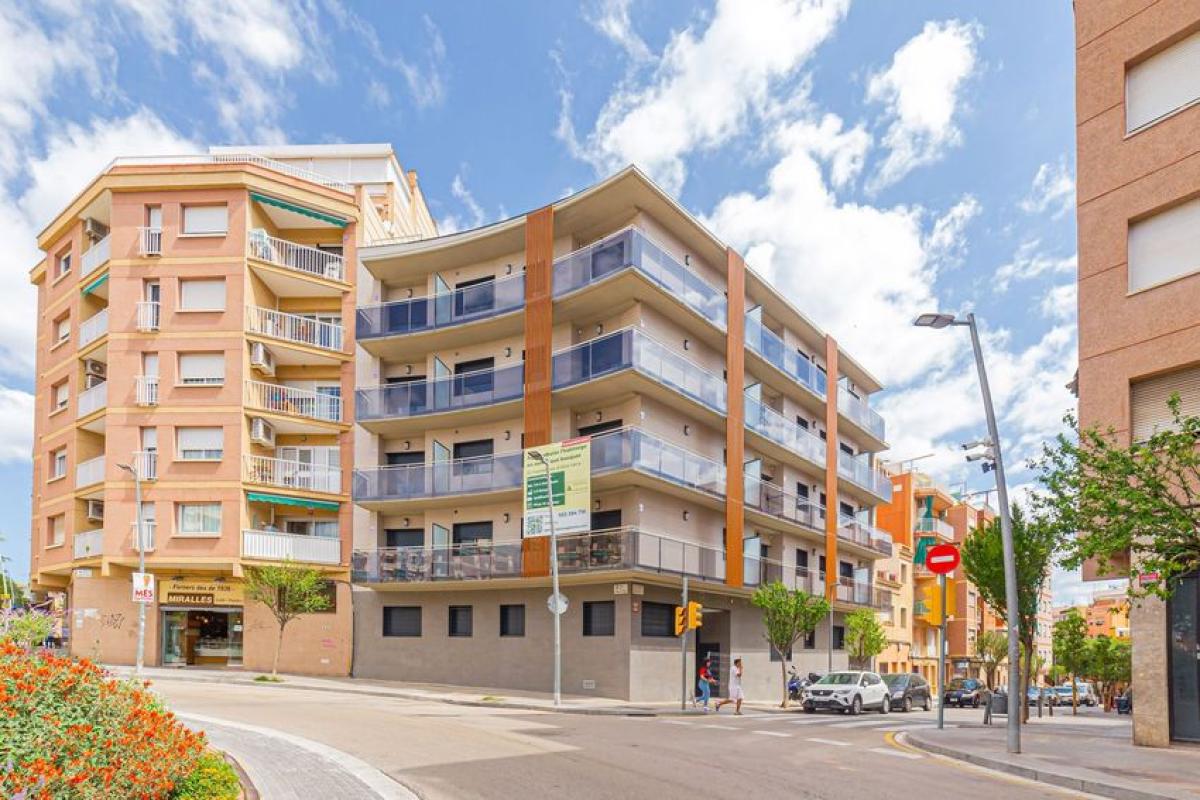 Obra nueva Promoción Simancas en Hospitalet de Llobregat (Revista) photo 2