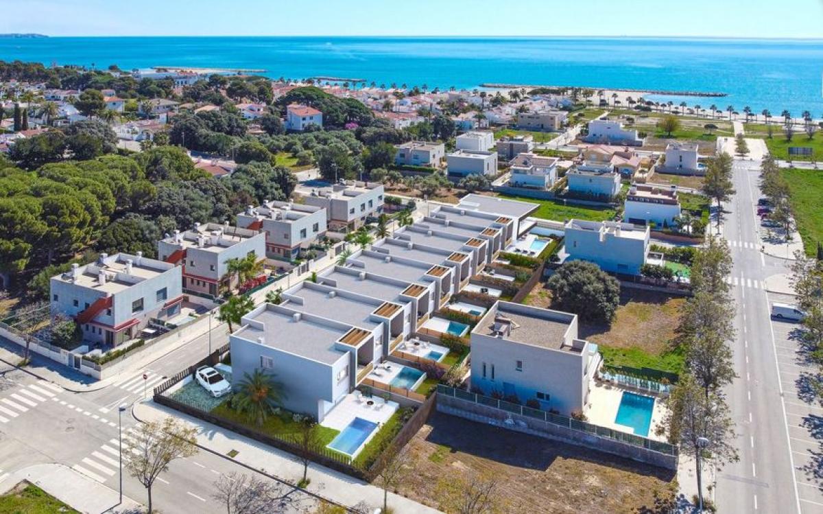 Obra nueva Promoción Numantia en Cambrils (Revista) photo 2
