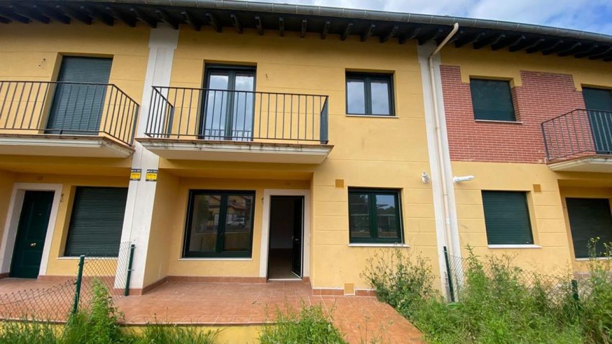 Продажа таунхауса в , Комильяс photo 2