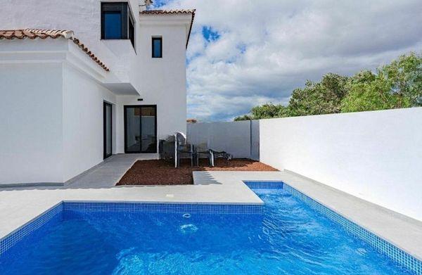 Semi-detached house for sale in  Distrito Golf del Sur-Amarilla Golf , San Miguel de Abona photo 3