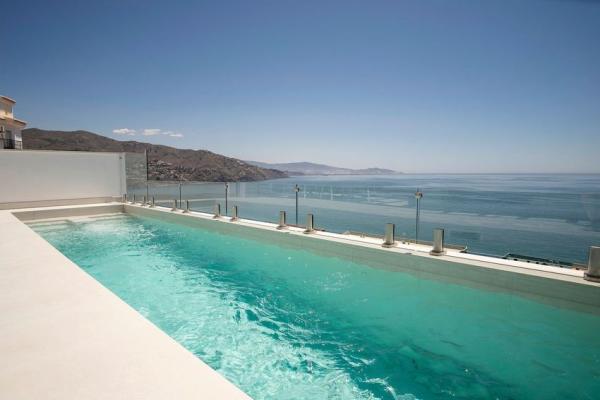 Independent chalet for sale in Calle La Romántica s/n, Almuñécar
thumbnail 1