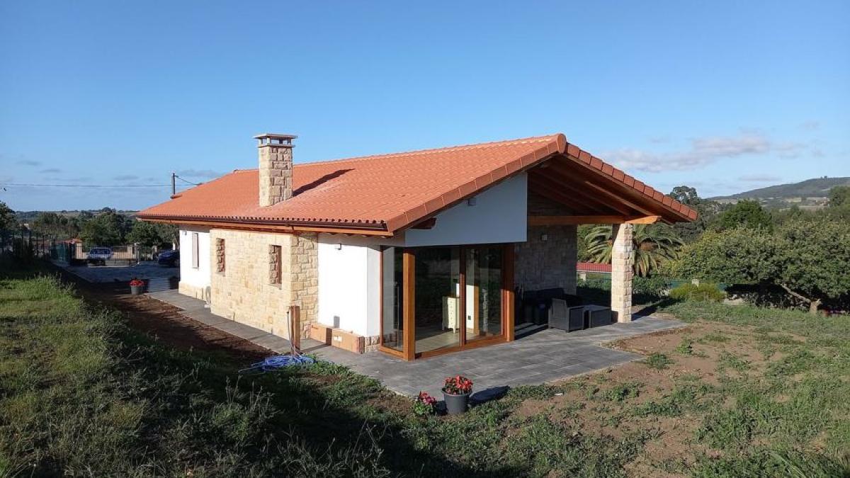 Obra nueva Vivienda Unifamiliar Bañugues en Gozón (Revista) photo 2