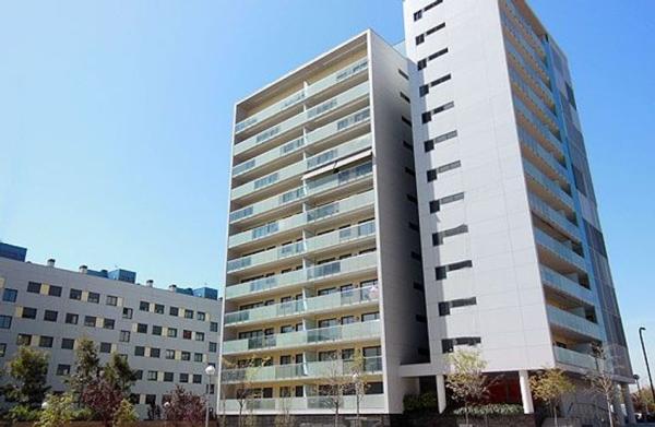 Продажа новостроек Garajes Plaza Sardana в городе Esplugues de Llobregat thumbnail 1