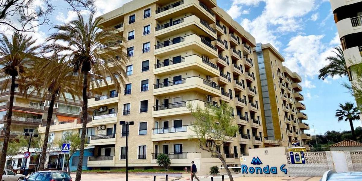 Venta de piso en Paseo Marítimo Rey de España, 96, Fuengirola
photo 2