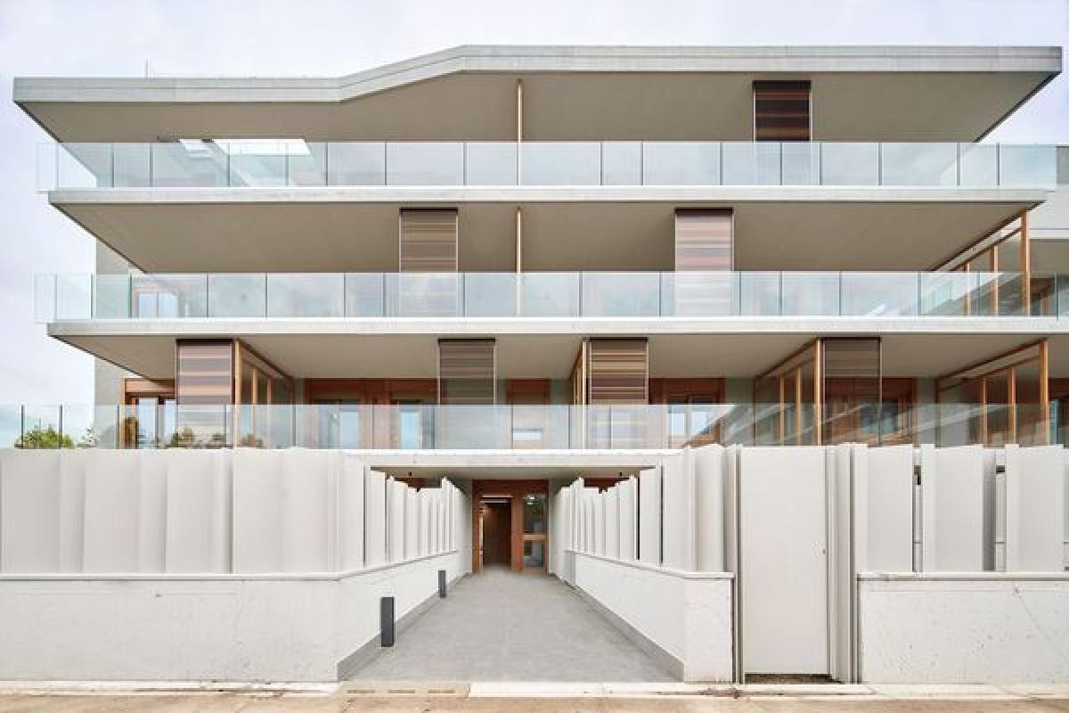 Sale of apartment in Calle Josep Tarradellas, 5, Sant Cugat del Vallès
photo 4