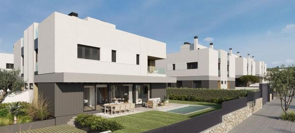 Chalet pareado en calle l' Oronella s/n thumbnail 2