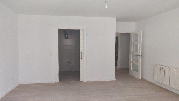 Piso en venta en , Cedeira thumbnail 2