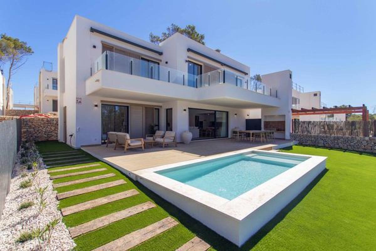 Sa Llosa Homes