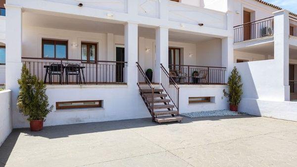 Продажа новостроек Casares Hills в городе Касарес photo 4