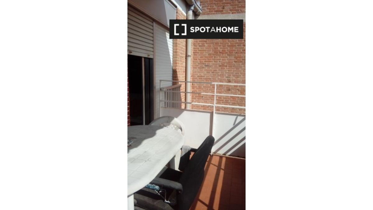 Properties for sale and rent in Spain photo 5