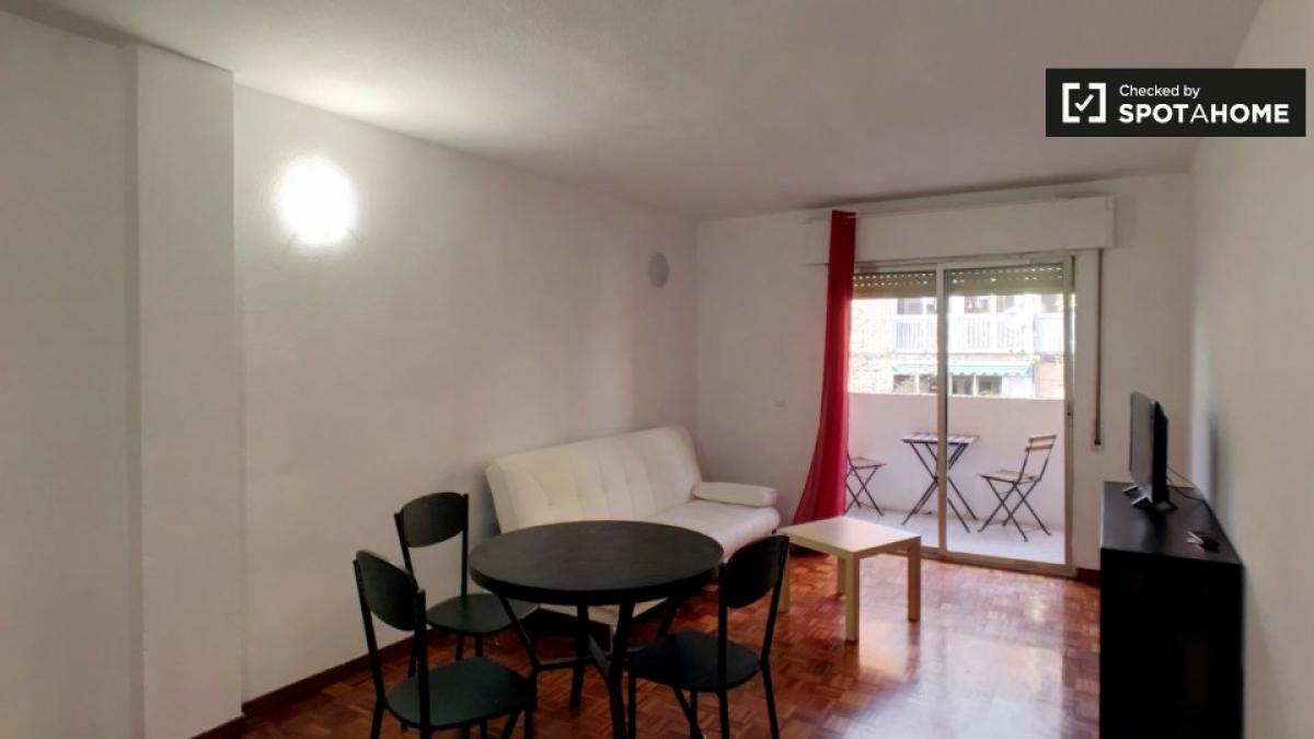 Alquiler de piso en , Alcalá de Henares photo 2
