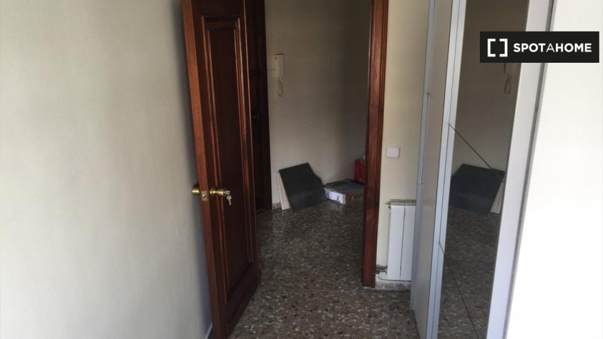 Недвижимость на продажу и в аренду в Испании photo 3