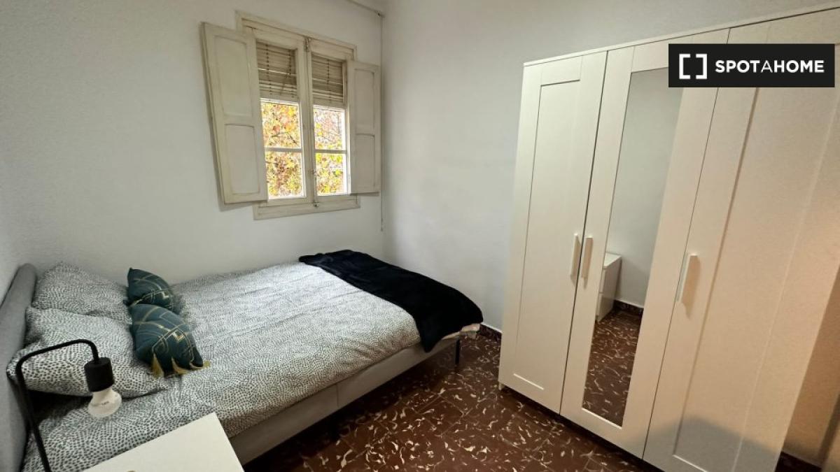 Propiedades en venta y alquiler en España photo 1