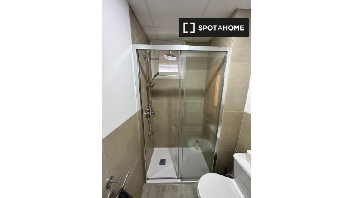 Propiedades en venta y alquiler en España photo 3