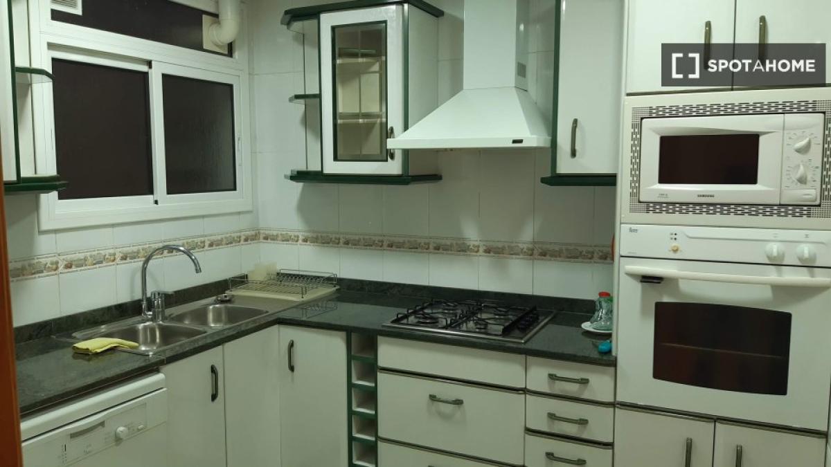 Недвижимость на продажу и в аренду в Испании photo 5