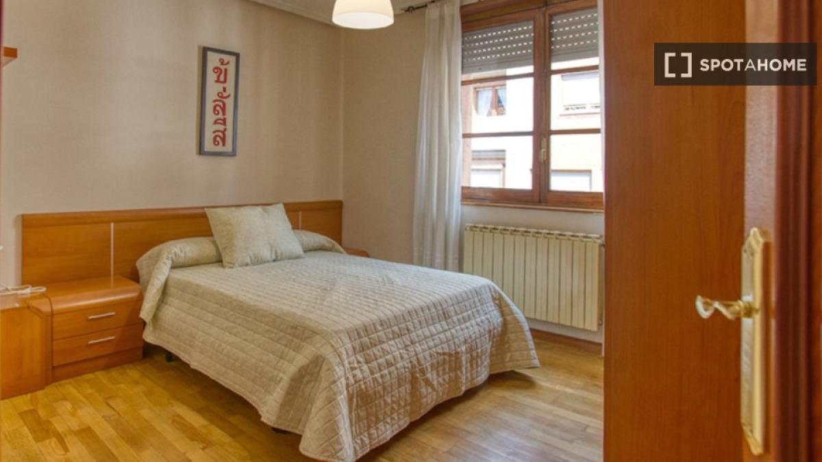 Propiedades en venta y alquiler en España photo 1