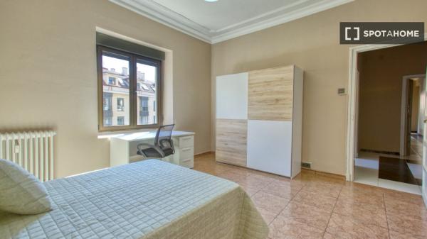 Piso en alquiler en , Oviedo photo 2