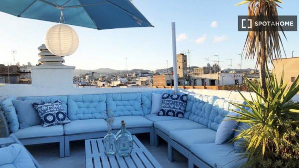 Estudio en alquiler en , Barcelona photo 1