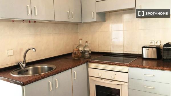 Estudio en alquiler en , Barcelona photo 4